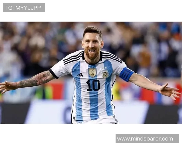 阿根廷足球明星在2023年展现辉煌成就与精彩瞬间